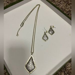 Kendra Scott necklace & earrings set
